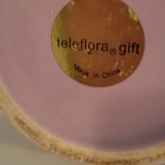 French Villa Vase - Picture 2 of 4